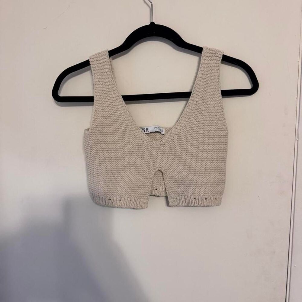 Zara Women's Cream and Tan Crop-top